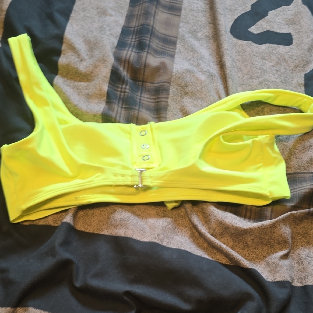 No Boundaries Neon Yellow Swim Top with Front Tie New Wot Medium - Picture 3 of 5